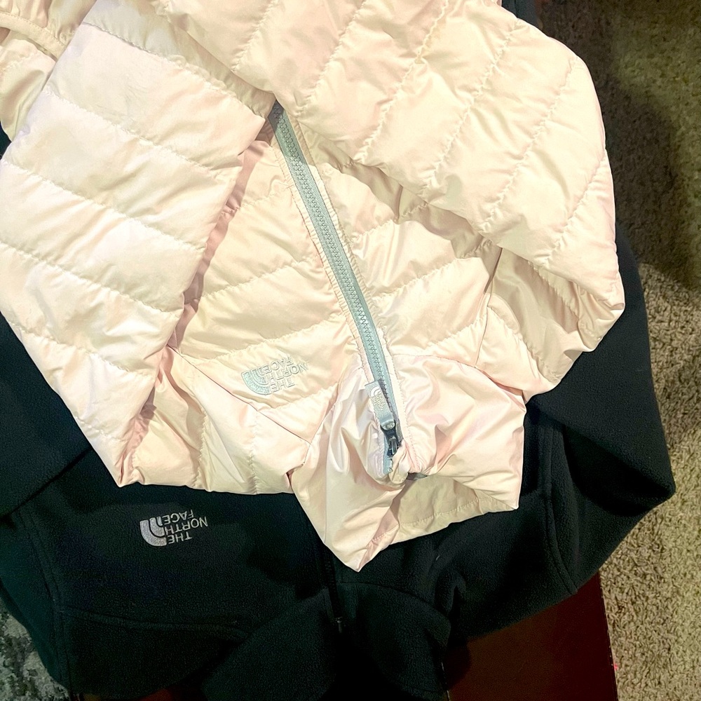Girl Youth light pink northface size 7/8